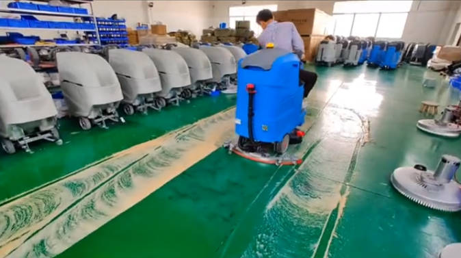 克拉玛依2023年还在用人工的物业保洁不妨试试洗地机吧
